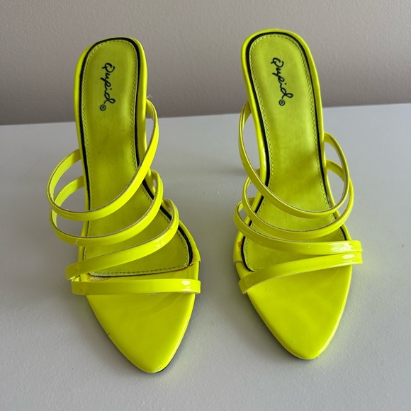 Qupid Shoes - Qupid lime Strappy Heels - Size 7.5 W